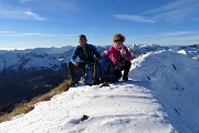 64 In vetta al Monte Valegino  (2415 m) con vista ad ovest